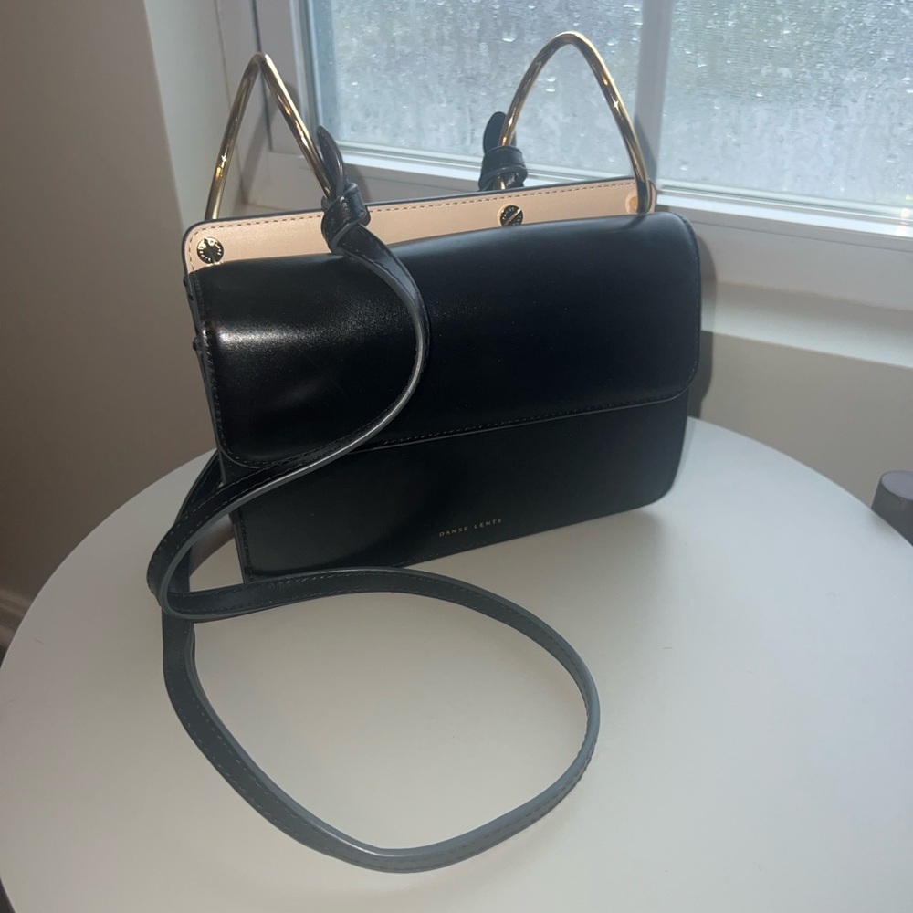Danse Lente Crossbody Bag